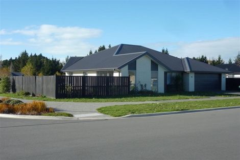Photo of property in 37 Dunlops Crescent, Bottle Lake, Christchurch, 8083