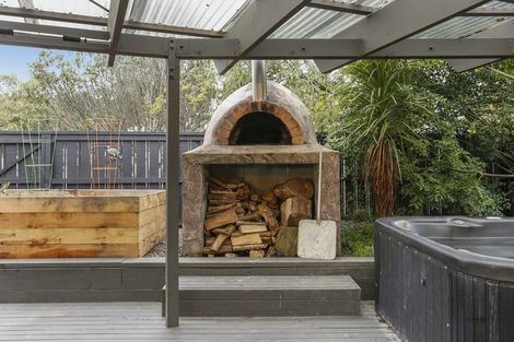 Photo of property in 115 Captain Scott Road, Glen Eden, Auckland, 0602