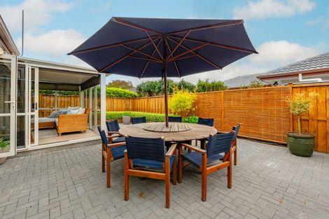 Photo of property in 9 Millstone Lane, Henderson, Auckland, 0612