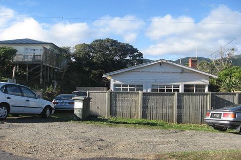 Photo of property in 34 Aperahama Street, Paekakariki, 5034