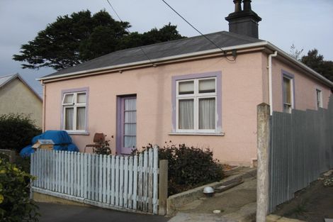 Photo of property in 16 Scotia Street, Port Chalmers, 9023