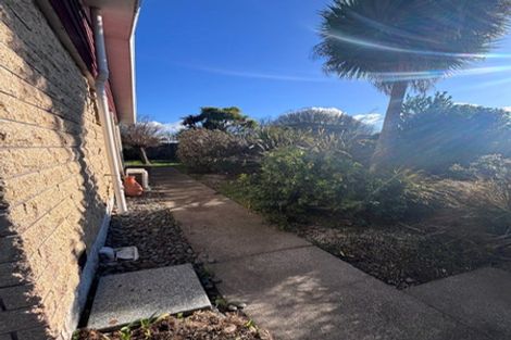 Photo of property in 60 Dunbarton Street, Redwood, Christchurch, 8051