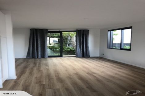 Photo of property in 5b Salmont Place, Kelburn, Wellington, 6012