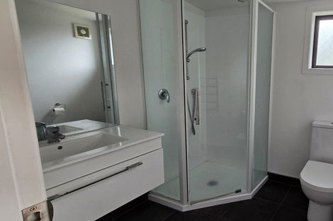 Photo of property in 140 Ti Rakau Drive, Pakuranga, Auckland, 2010