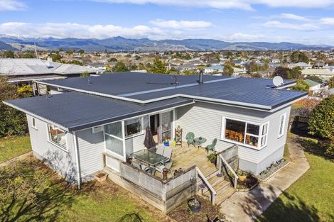 Photo of property in 24 Read Street, Levin, 5510