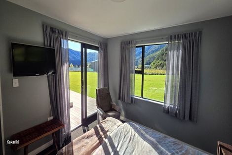 Photo of property in 118 Renata Road, Okiwi Bay, 7193
