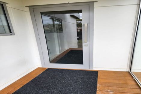 Photo of property in 46 Spinnaker Drive, Te Atatu Peninsula, Auckland, 0610