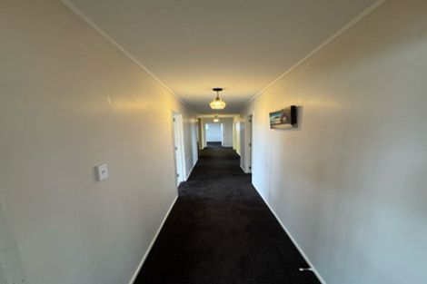 Photo of property in 11 Ian Place, Glendene, Auckland, 0602