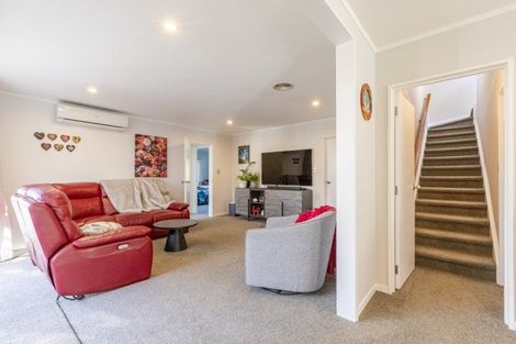 Photo of property in 14 Jervois Road, Jervoistown, Napier, 4112