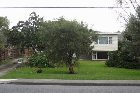 Photo of property in 12 Glen Road, Stokes Valley, Lower Hutt, 5019