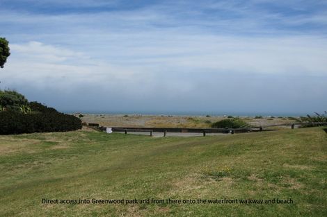 Photo of property in 404 Muritai Road, Eastbourne, Lower Hutt, 5013