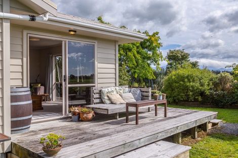 Photo of property in 345 Waihakeke Road, Waihakeke, Carterton, 5792
