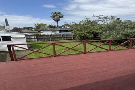 Photo of property in 43 Hilling Street, Titirangi, Auckland, 0604