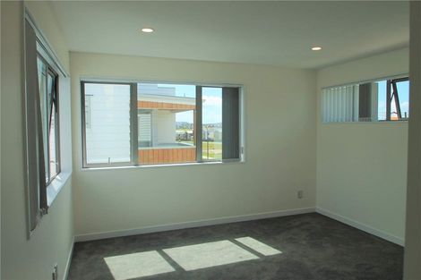 Photo of property in 20 Lockheed Street, Hobsonville, Auckland, 0618