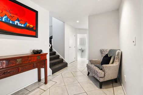Photo of property in 203 Marine Parade, Mount Maunganui, 3116