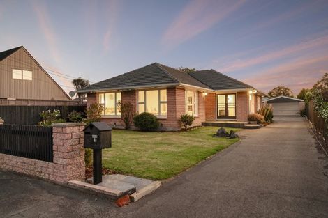 Photo of property in 3 Bygrave Place, Bishopdale, Christchurch, 8053