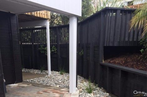 Photo of property in 1/64 Gosford Drive, Botany Downs, Auckland, 2010