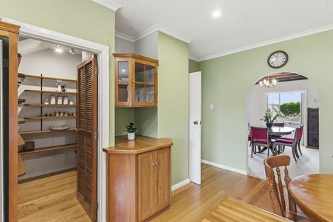 Photo of property in 15 Koputaroa Road, Levin, 5575