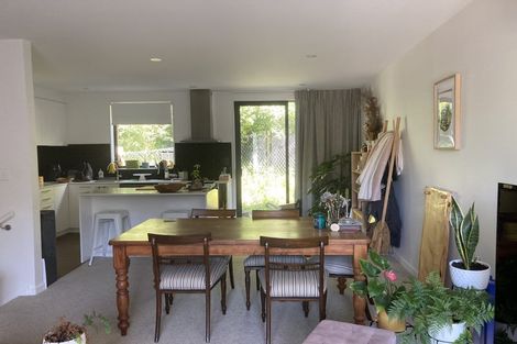 Photo of property in 17 Rua Kai Way, Brooklyn, Wellington, 6021