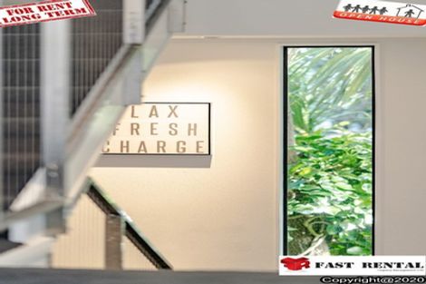 Photo of property in 1/211 Onewa Road, Birkenhead, Auckland, 0626