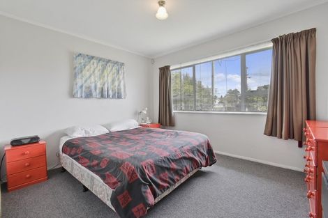 Photo of property in 2 Valentine Street, Papakura, 2110