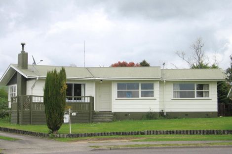 Photo of property in 8 Garnet Place, Pukehangi, Rotorua, 3015