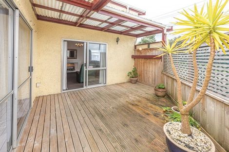 Photo of property in 3 Moore Avenue, Tawhero, Whanganui, 4501