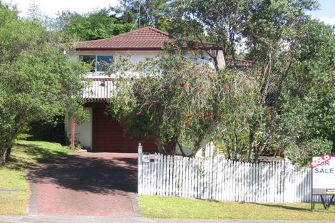 Photo of property in 65 Oaktree Avenue, Browns Bay, Auckland, 0630