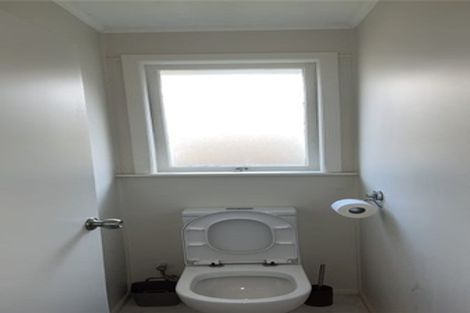 Photo of property in 31 Dawnhaven Drive, Te Atatu Peninsula, Auckland, 0610