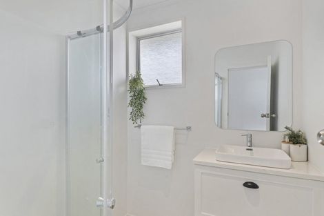 Photo of property in 19 Rangitake Drive, Spotswood, New Plymouth, 4310