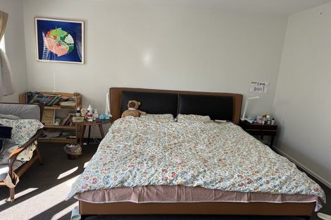 Photo of property in 1/14 Fields Parade, Oteha, Auckland, 0632