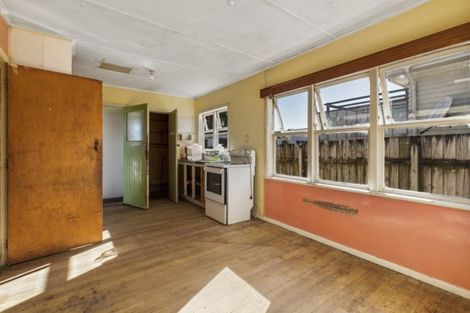 Photo of property in 27 Orchard Rise, Rosehill, Papakura, 2113