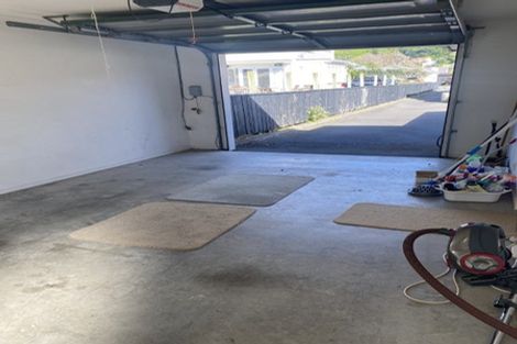 Photo of property in 283a The Parade, Island Bay, Wellington, 6023