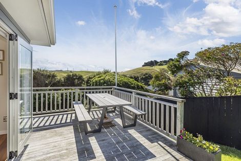 Photo of property in 60 Saint Ives Drive, Camborne, Porirua, 5026