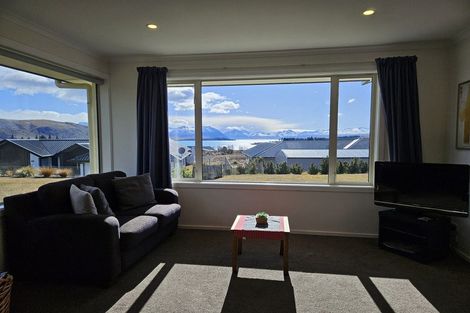 Photo of property in 4 Manning Place, Lake Tekapo, 7999