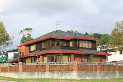 Photo of property in 1 Kurth Crescent, Silverstream, Upper Hutt, 5019