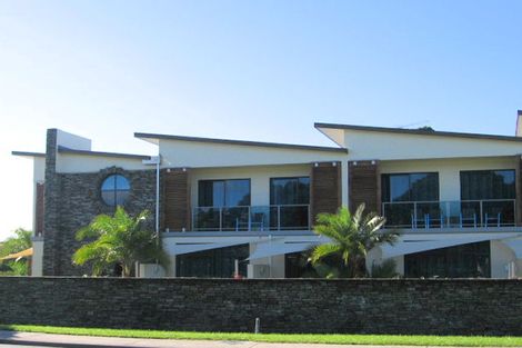 Photo of property in 2/403 Hibiscus Coast Highway, Orewa, 0931