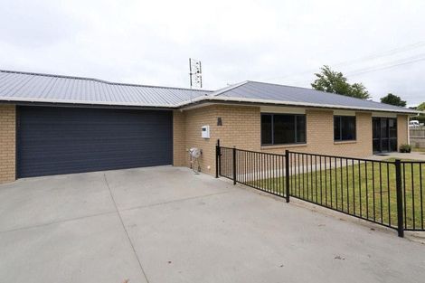 Photo of property in 96 Brecon Road, Stratford, 4332