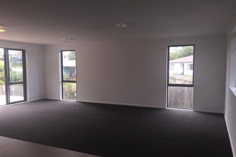 Photo of property in 17a Aronui Terrace, Kelston, Auckland, 0602