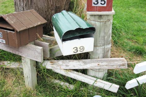 Photo of property in 39 Otaihanga Road, Otaihanga, Paraparaumu, 5036