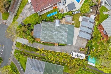 Photo of property in 12 Quo Vadis Place, Red Beach, 0932