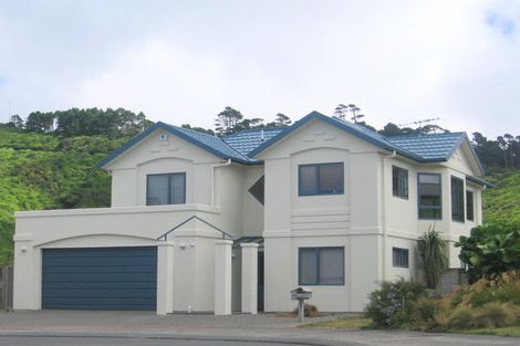 Photo of property in 32 Waterhouse Drive, Brooklyn, Wellington, 6021