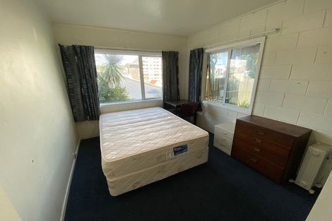 Photo of property in Carillion/the Knoll, 33 Thompson Street, Mount Cook, Wellington, 6011