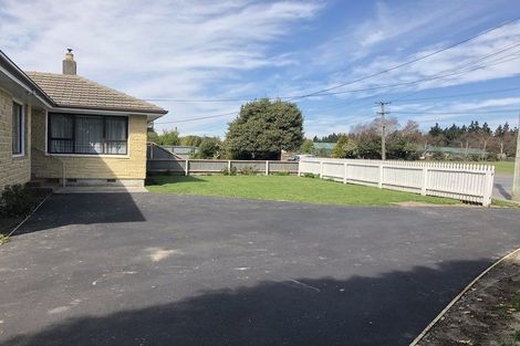 Photo of property in 9 Trents Road, Templeton, Christchurch, 8042