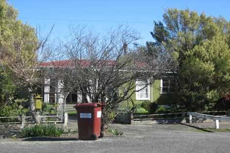 Photo of property in 9 Davy Street, Carterton, 5713