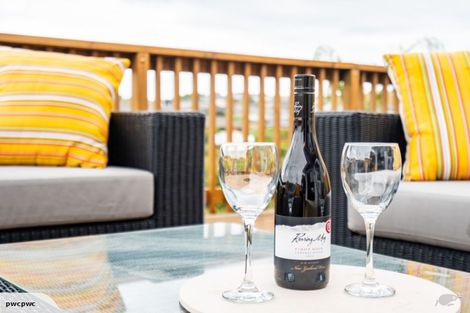 Photo of property in 64 Helenslee Road, Pokeno, 2402