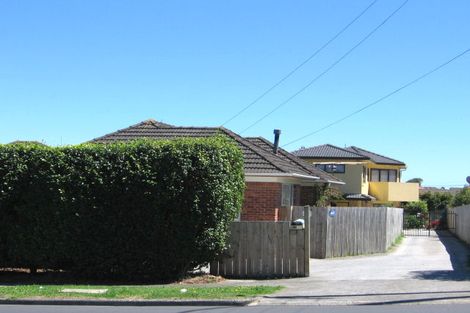 Photo of property in 53 Hayr Road, Three Kings, Auckland, 1042