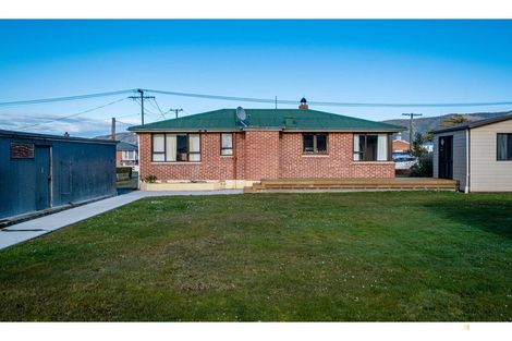 Photo of property in 11 Rugby Street, Waimate, 7924