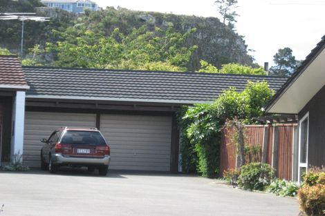 Photo of property in 24 Raekura Place, Redcliffs, Christchurch, 8081