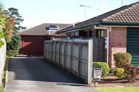 Photo of property in 1/64 Frank Nobilo Drive, Golflands, Auckland, 2013